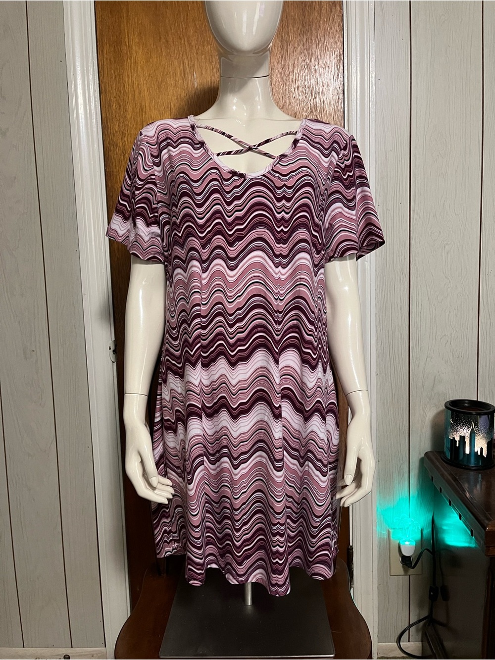 just be Pink and Mauve Wave-Print Crisscross Neck Dress